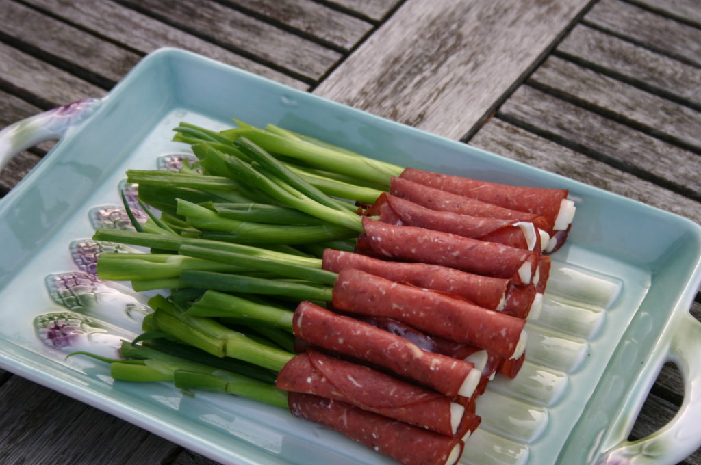 Easy Onion Appetizer Recipe|Ripped Jeans & Bifocals blog|summer|potluck|side dish|bbq|gluten free|3-ingredients or less|@JillinIL|www.rippedjeansandbifocals.com