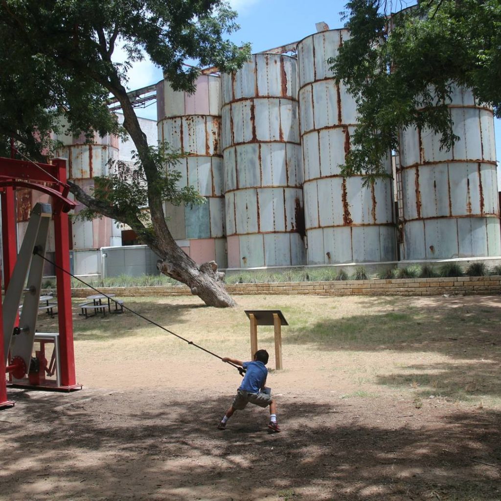 If you live in South or Central Texas, do you know about the Hill County Science Mill? It has a ton of interactive exhibits and my kids loved it. @hillcountrysciencemill #texas #johnsoncity #familylife #familyfun #stem