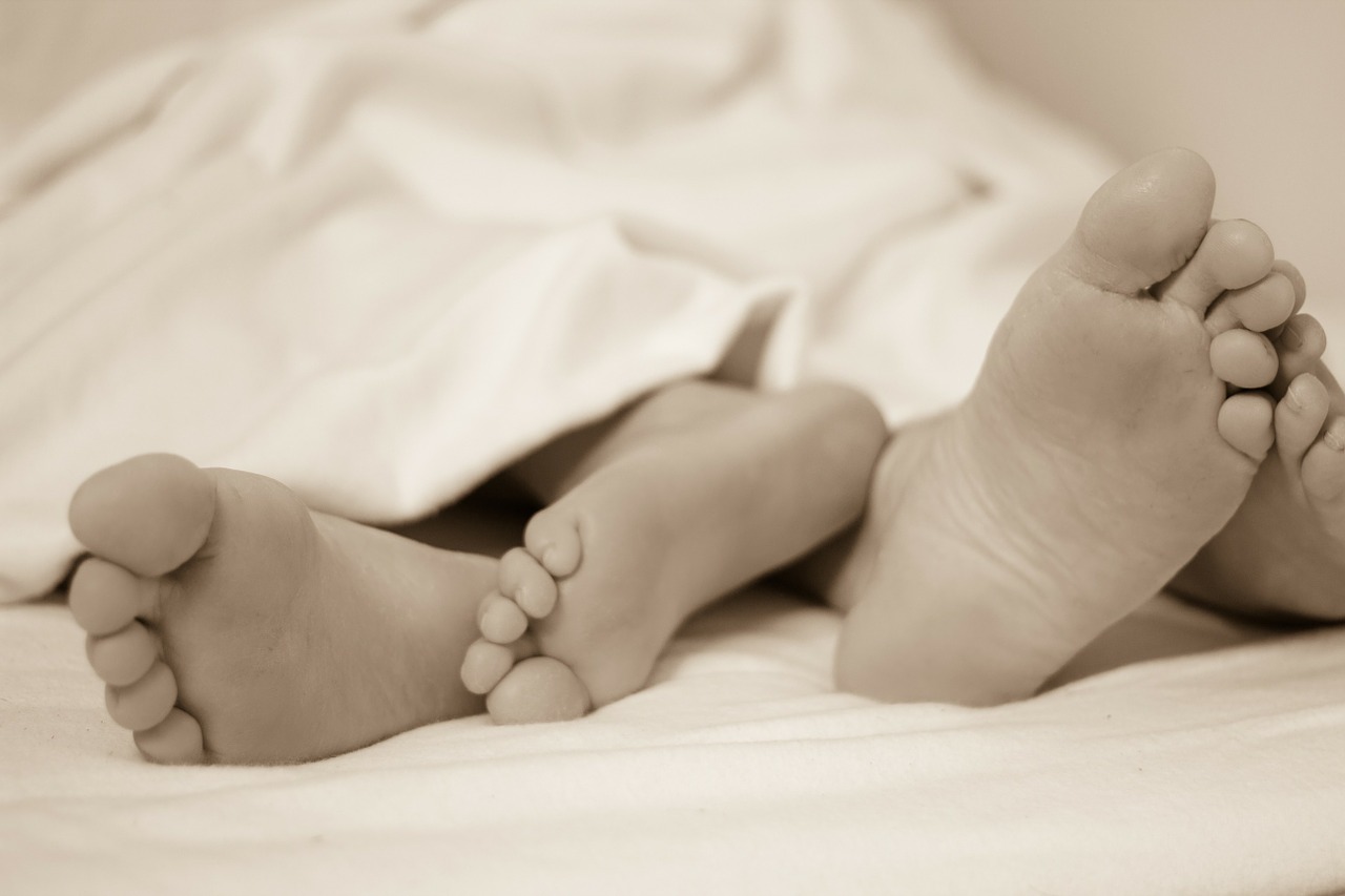Co sleeping And Adoption Why We Did It Ripped Jeans Bifocals co-sleeping-and-adoption-why-we-did-it-ripped-jeans-bifocals