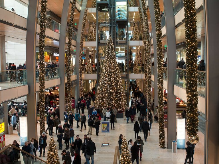 Don’t be a douchebag…and other rules for surviving last-minute shopping