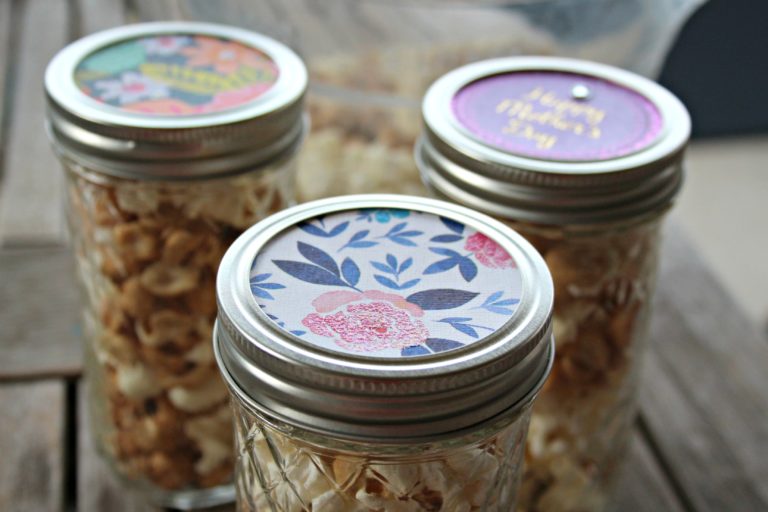 Mother’s Day Gift Idea: Mason Jars with Upcycled Greeting Cards