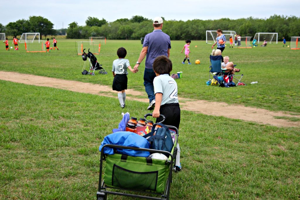 10 Things Every Soccer Mom Knows|Ripped Jeans and Bifocals