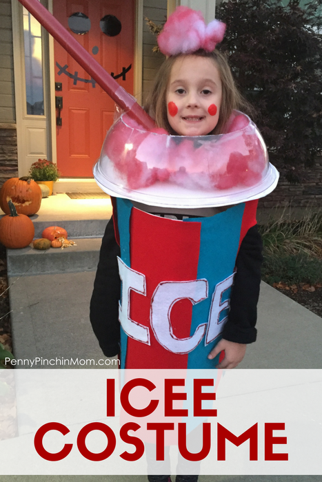 If you need inspiration for easy, DIY Family Halloween Costume, check out this list of cute and fun things that you can make or easily put together. Several of these are easy, no-sew Halloween costumes!|Ripped Jeans and Bifocals