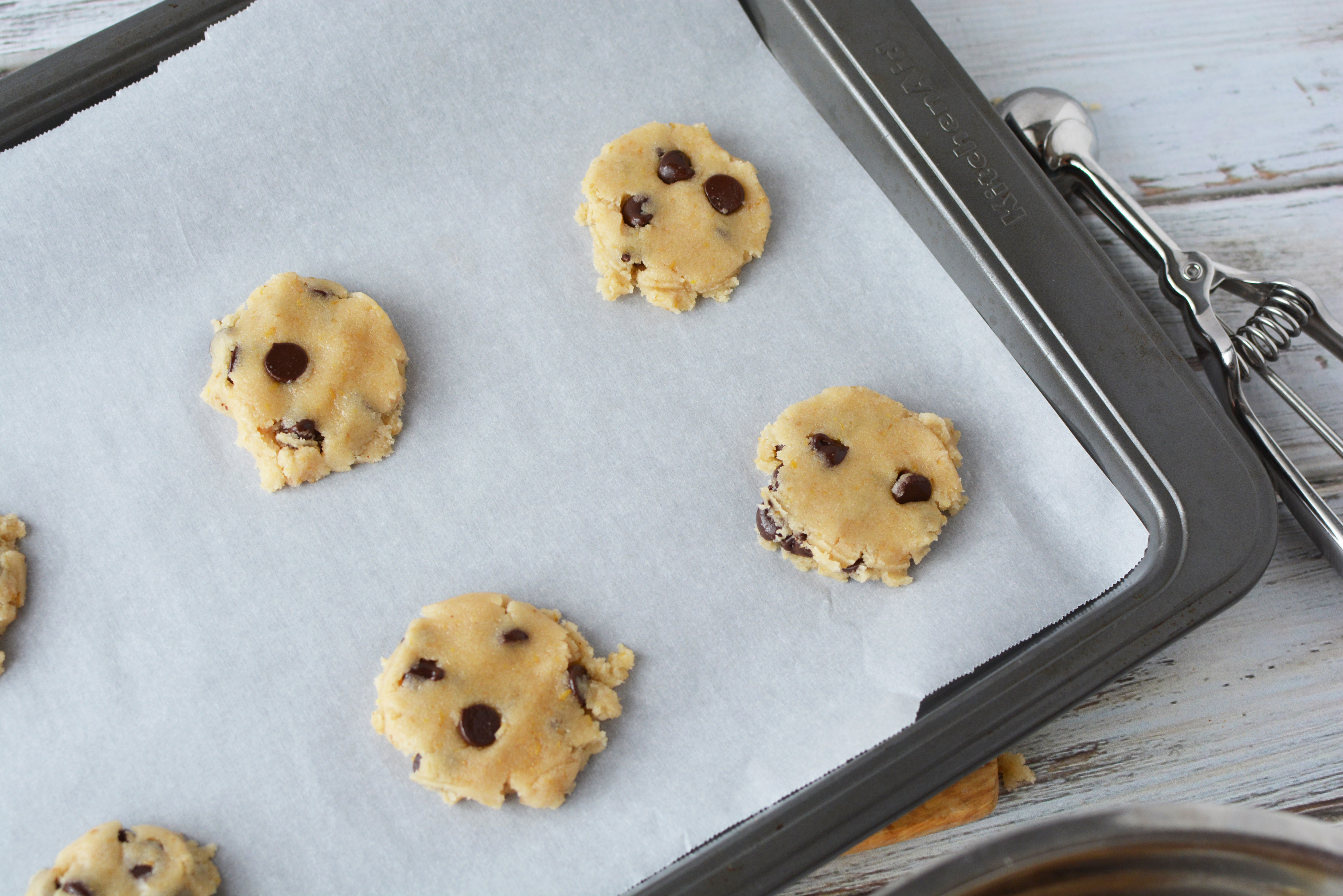 Gluten free egg free chocolate chip cookies|Ripped Jeans and Bifocals
