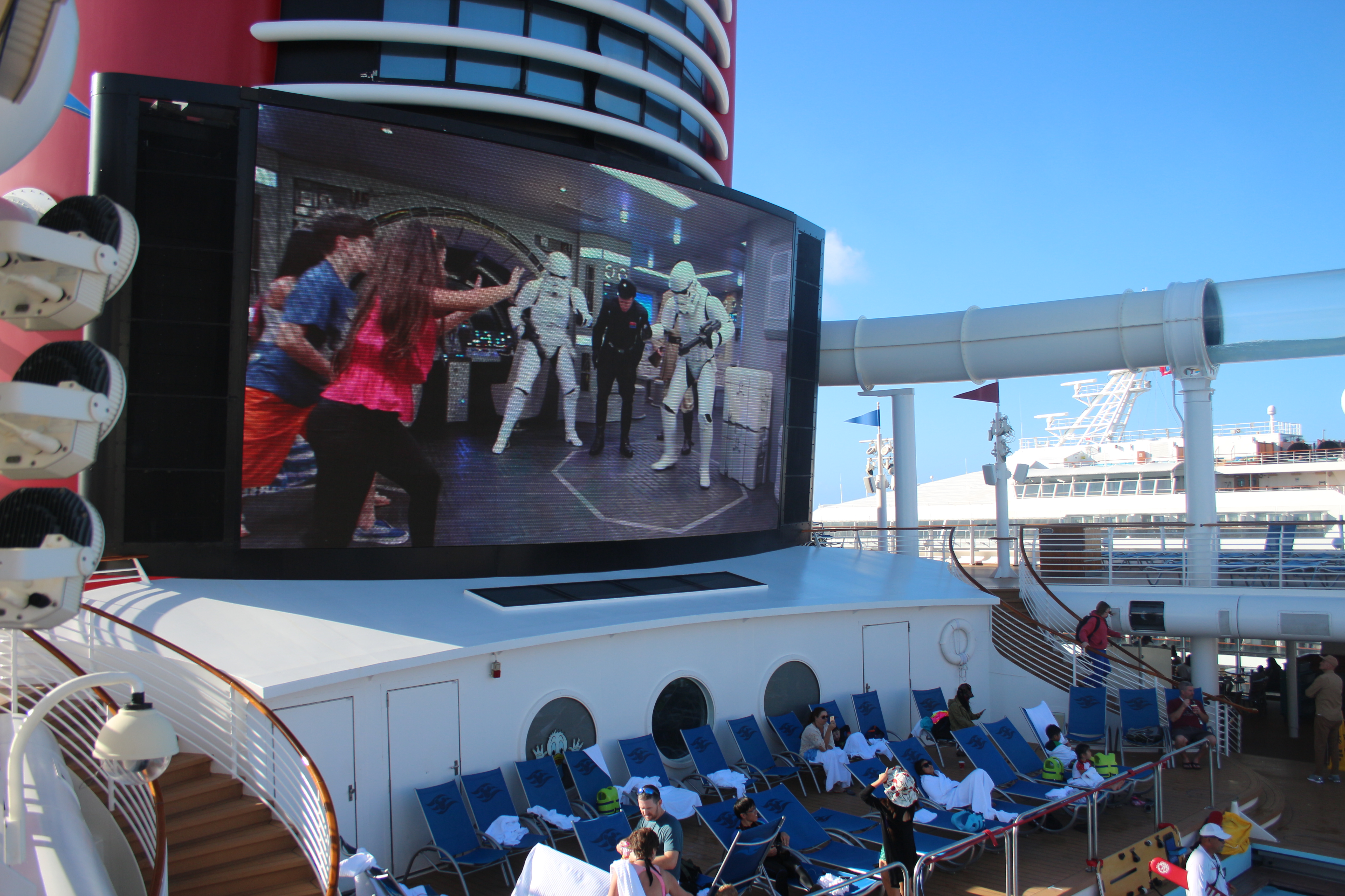 What I love about the Disney Dream - A Review of the Disney Dream|Ripped Jeans and Bifocals