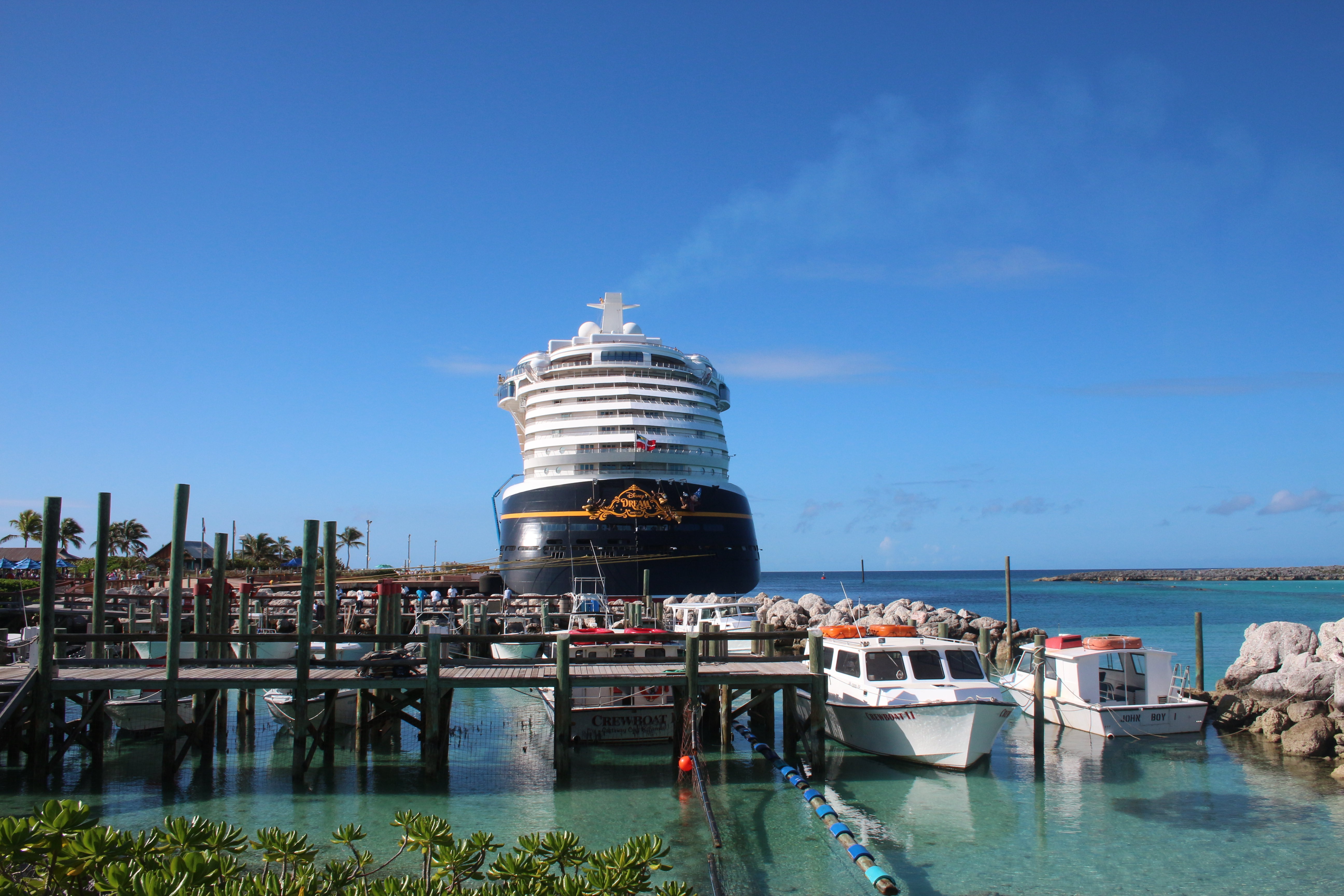 What I love about the Disney Dream - A Review of the Disney Dream|Ripped Jeans and Bifocals