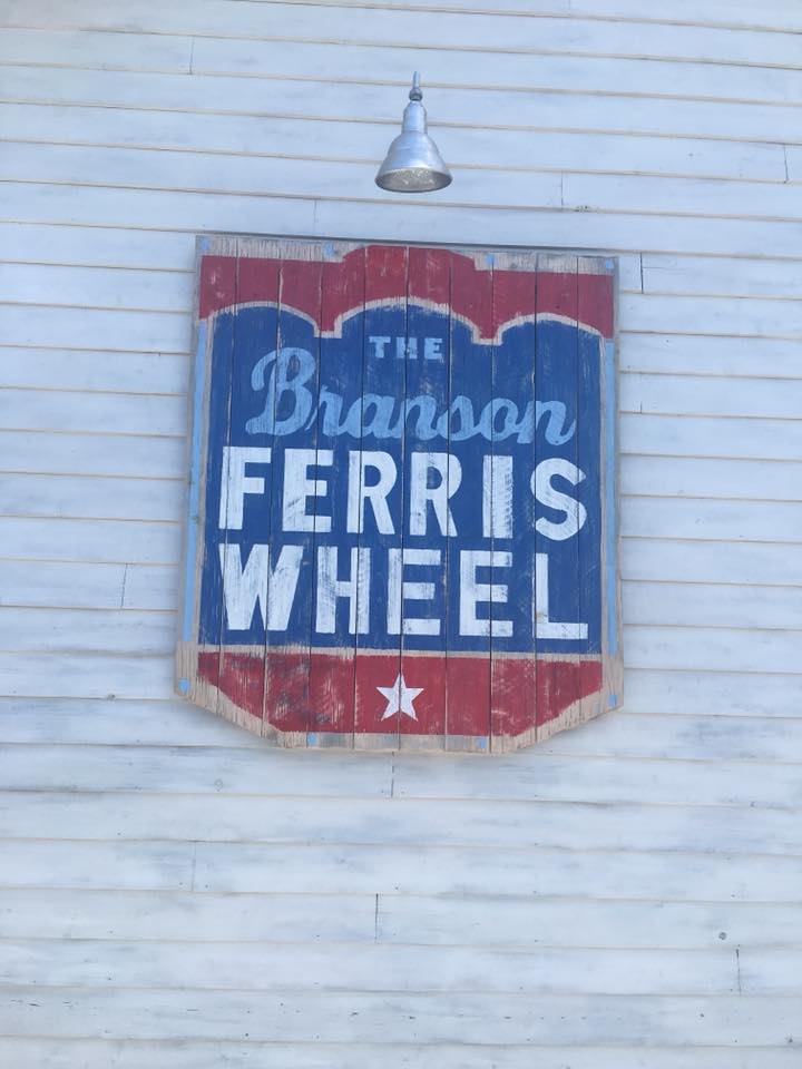 10 things that are awesome about Branson Missouri|Ripped Jeans and Bifocals