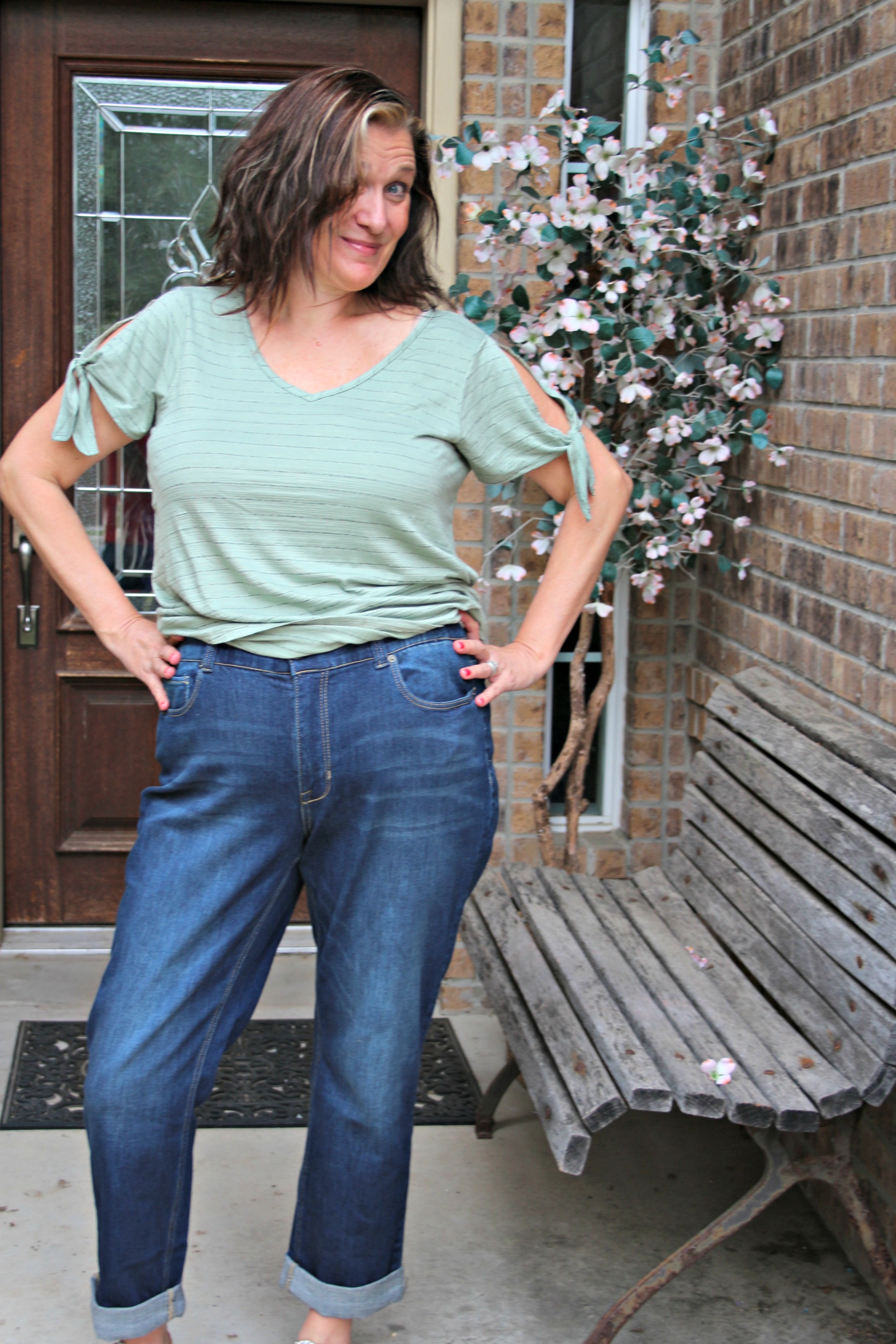 Fashion Friday - The Stitch Fix Box For Spain|RIpped Jeans and Bifocals