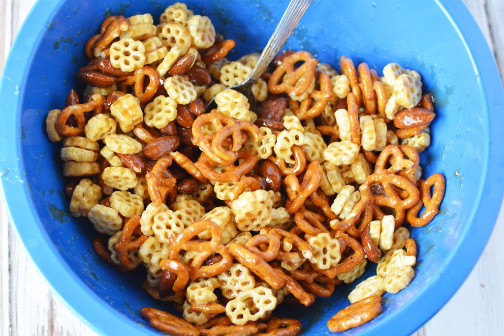 Make this Christopher Robin inspired Hunny Snack Mix