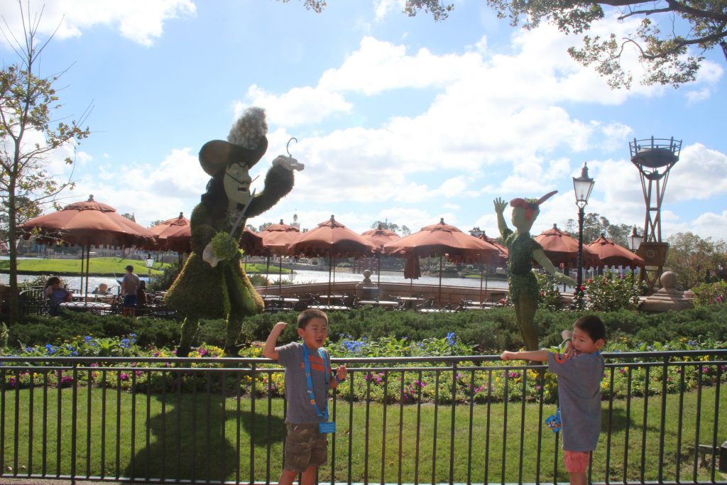 Things you can't miss at Epcot|Ripped Jeans and Bifocals