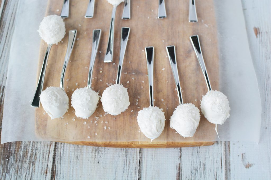 Mary Poppins Inspired Spoon Full of Sugar Cake Pops|Ripped Jeans and Bifocals