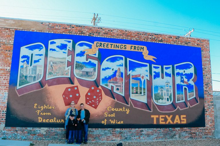 Small town awesomeness – Six things to do in Decatur Texas (+ where to eat)