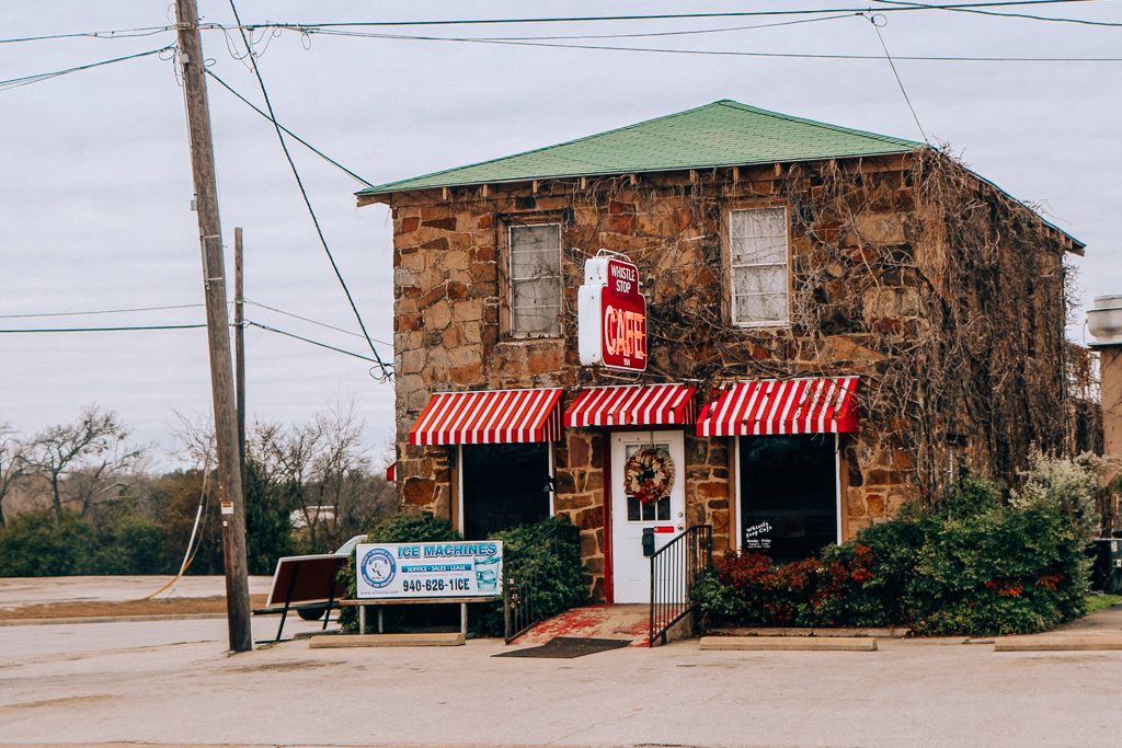 Best places to take Instagram Photos in Decatur Texas|Whistle Stop Cafe in Decatur Texas