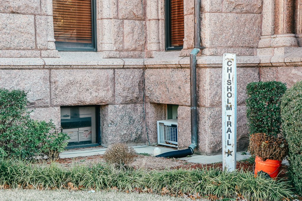 Best places to take Instagram Photos in Decatur Texas|Wise County Courthouse Decatur Texas