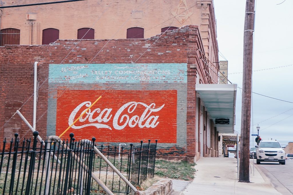 Best places to take Instagram Photos in Decatur Texas|Coca Cola mural in Decatur Texas