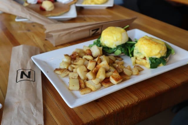 Where to eat breakfast in tempe|eggs benedict