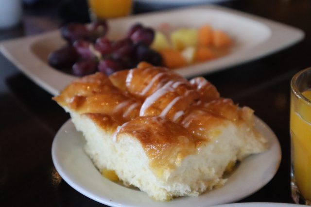 Disney World Planning|Hawaiin sweetbread at Ohana at Disney's polynesian resort