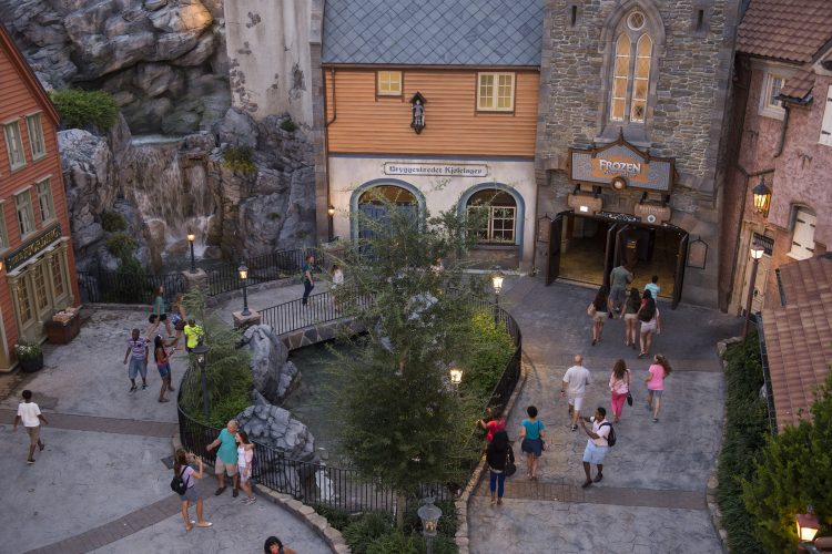 1 day Epcot touring plan with kids - Ripped Jeans &amp; Bifocals