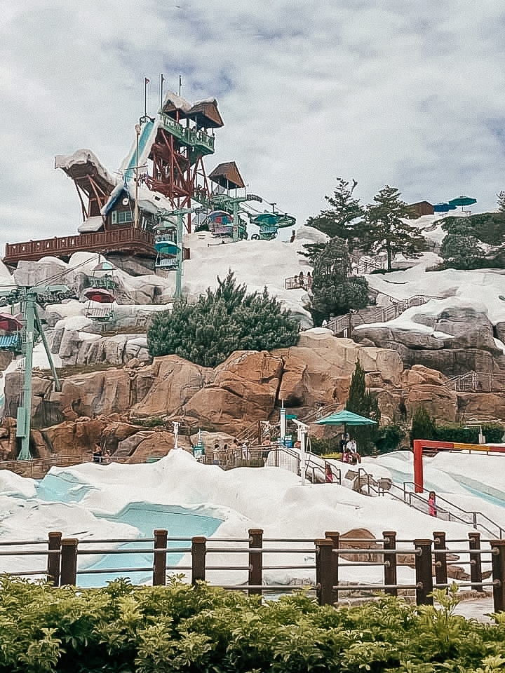 REVIEW: We Had a WHOLE BUCKET of Ice Cream at Disney's Blizzard Beach