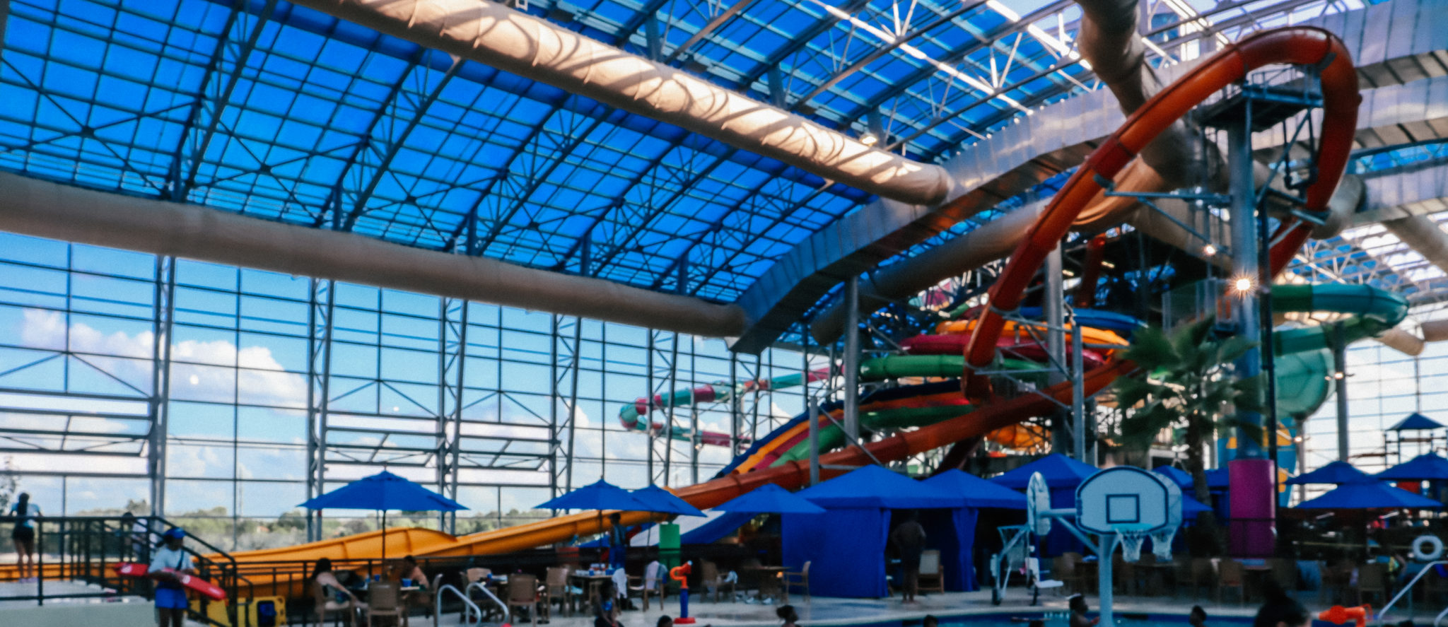 How to plan your visit to Epic Waters indoor water park - Ripped Jeans ...