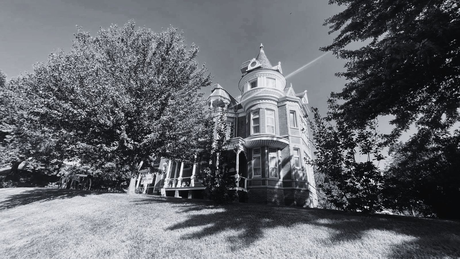 Haunted Houses in Atchison Kansas - McInteer Villa.